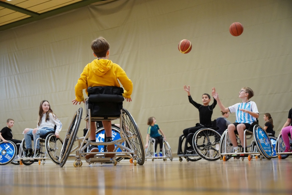 Die inklusivste aller Sportarten – Rollstuhlbasketball am RWG