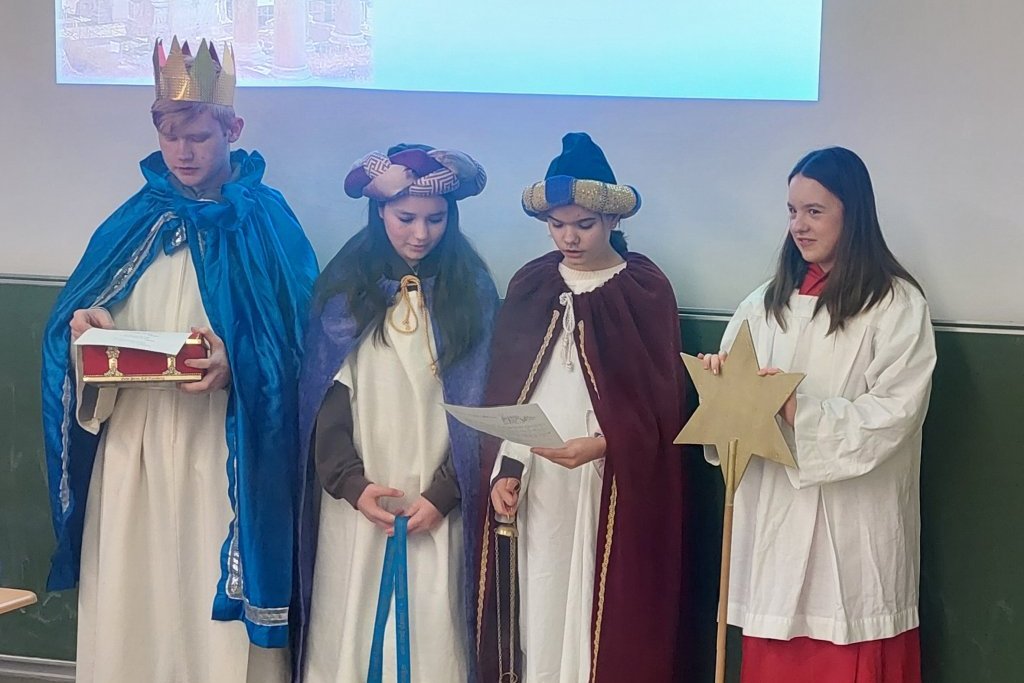 Schule statt Fabrik - Sternsingen gegen Kinderarbeit